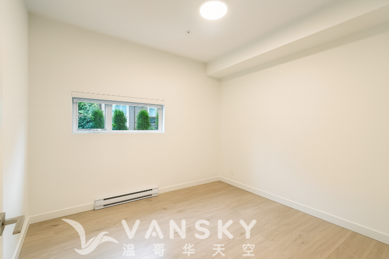 251024112015_ChatGPT Image Oct 24 2025 12_00_13 AM.png